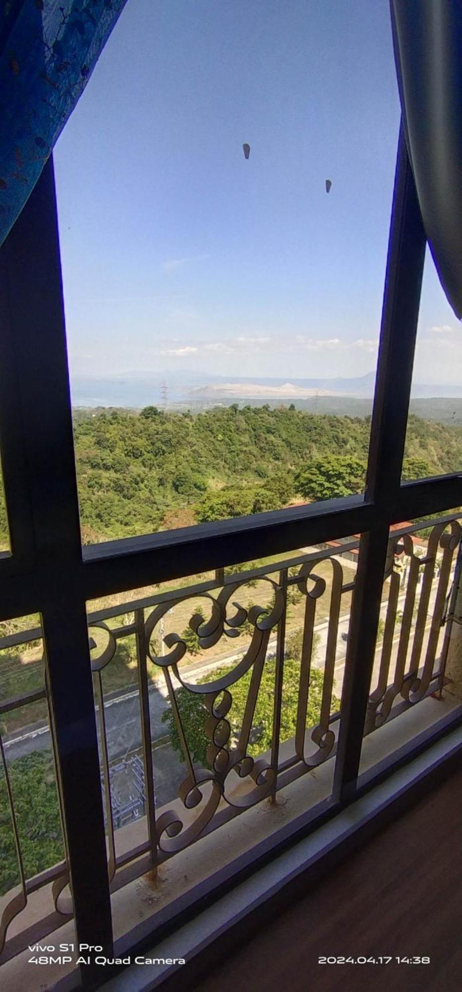Splendido Tagagtay Taal Lake Staycation Free Parking Netflix No Free Pool Tagaytay City Exterior foto