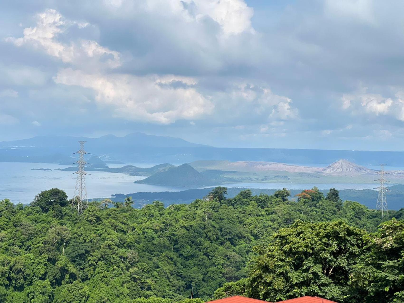 Splendido Tagagtay Taal Lake Staycation Free Parking Netflix No Free Pool Tagaytay City Exterior foto