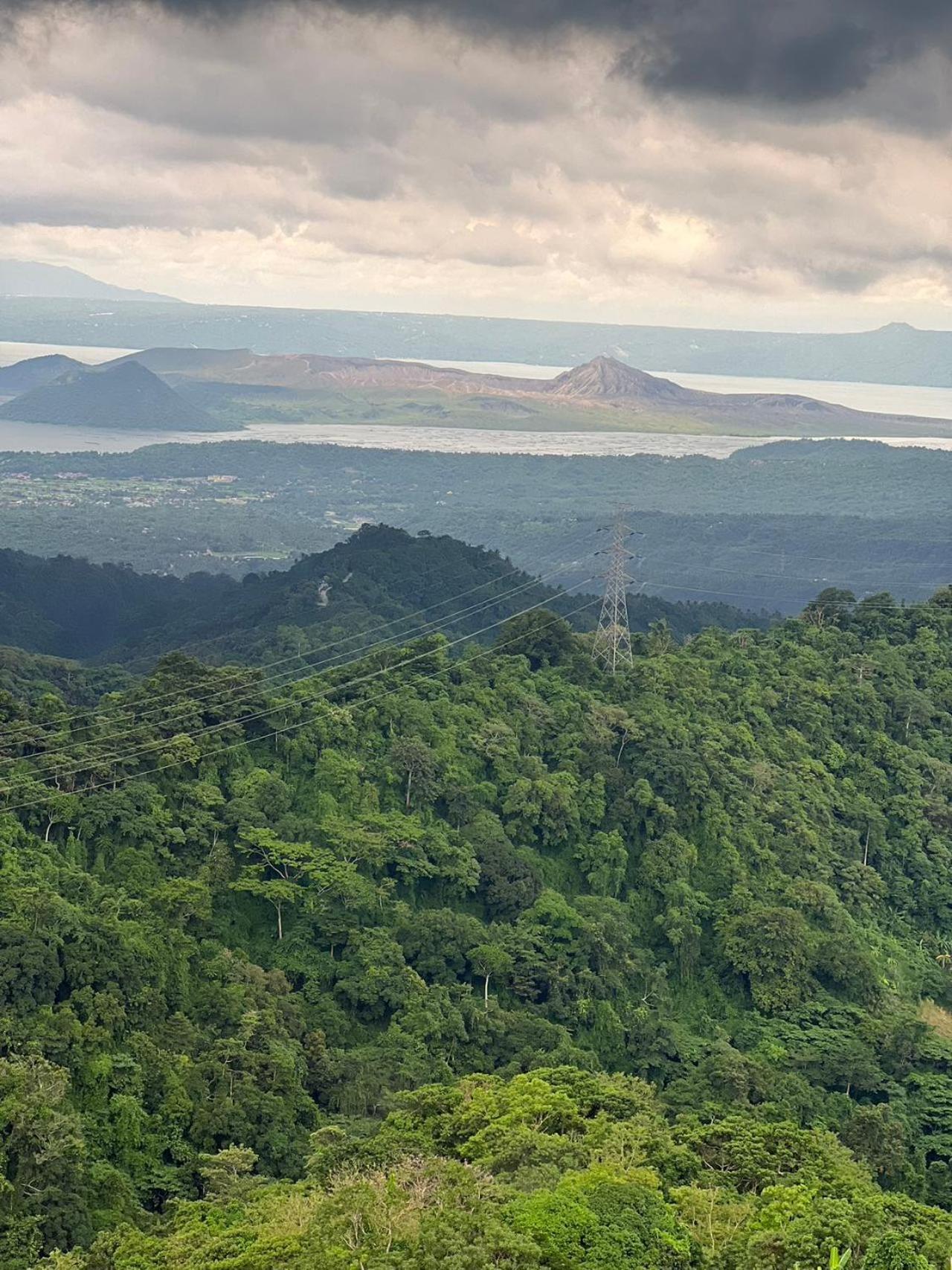 Splendido Tagagtay Taal Lake Staycation Free Parking Netflix No Free Pool Tagaytay City Exterior foto