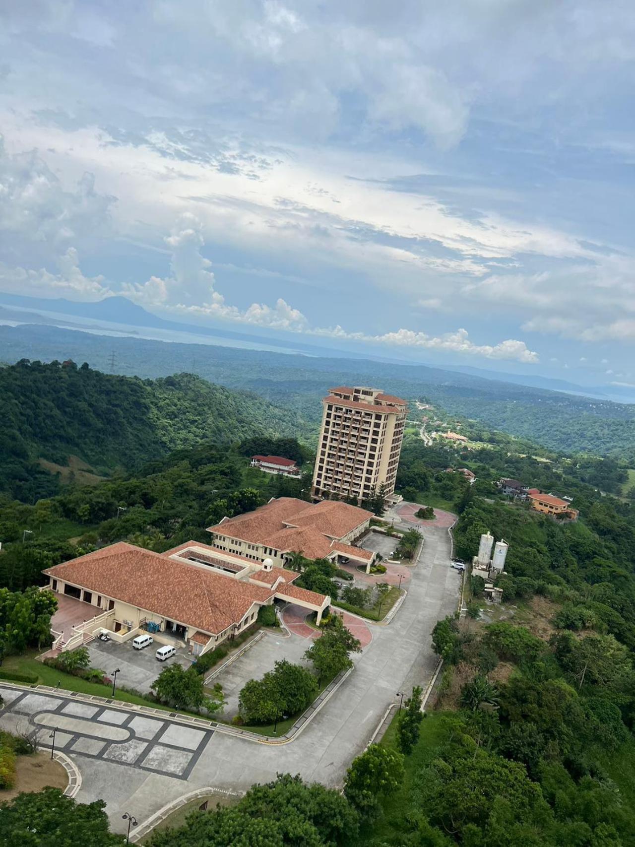 Splendido Tagagtay Taal Lake Staycation Free Parking Netflix No Free Pool Tagaytay City Exterior foto