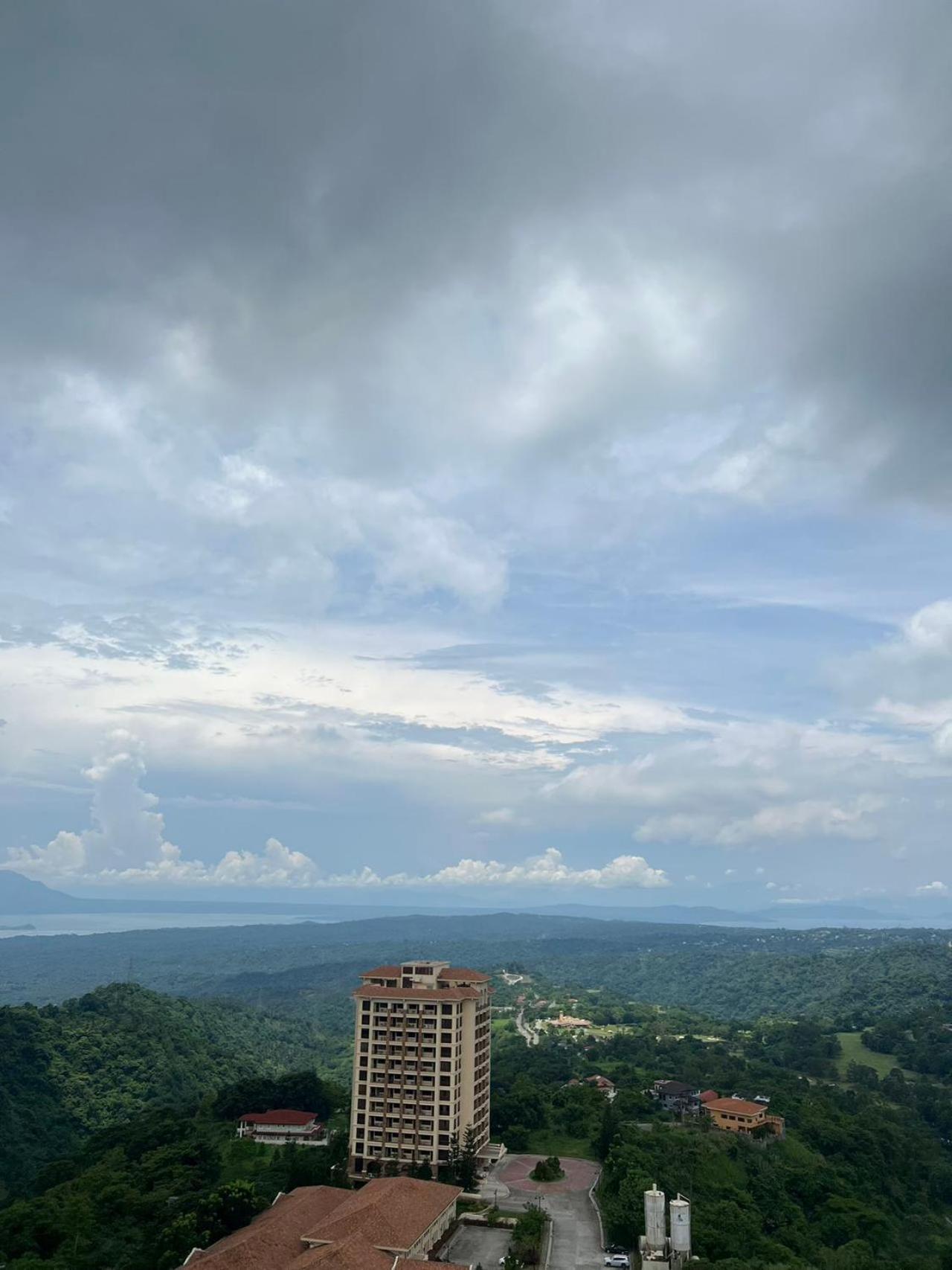 Splendido Tagagtay Taal Lake Staycation Free Parking Netflix No Free Pool Tagaytay City Exterior foto